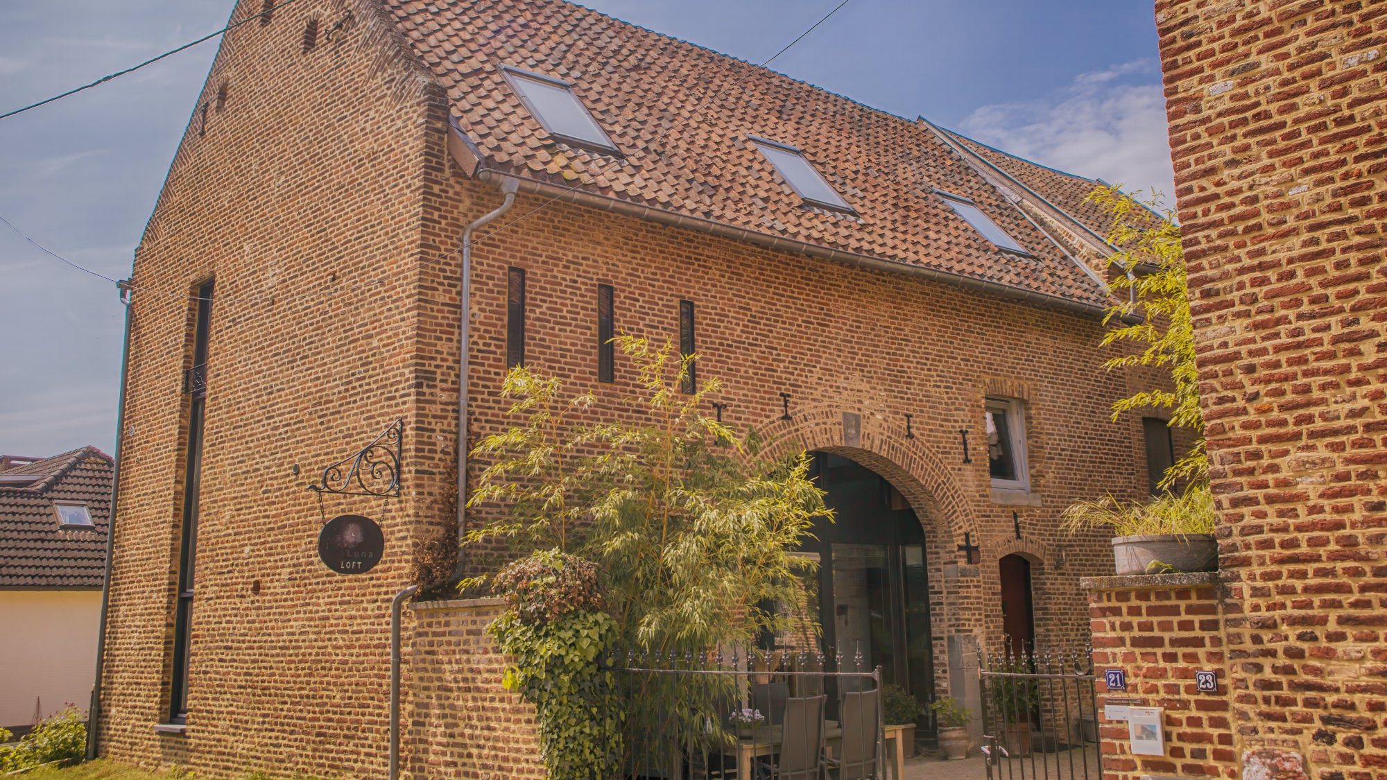 Vue de face de la maison Luna Loft